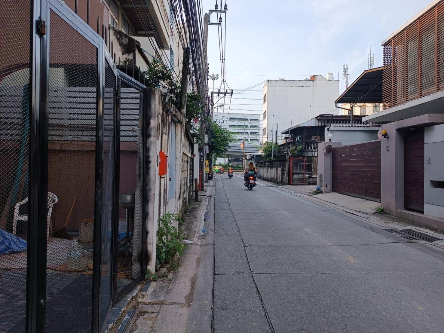 Oyo 75416 Rama3 Sunrise Hostel Bangkok Kültér fotó